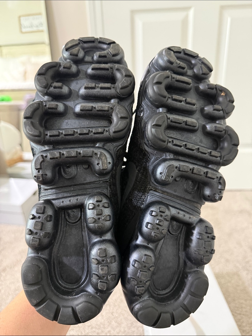 Women’s Nike Black VaporMax Flyknit Cushion Sneakers - Picture 5 of 5